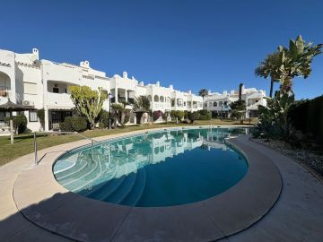 https://cdn.resales-online.com/public/e24h25ebz0/properties/e93dd6d4d99611ef8ce602e0405b089b/w1200/28-ef19a2c59920e2e087cd278a51b6dbf8.jpg?v=1737669562