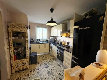 https://cdn.resales-online.com/public/e24h25ebz0/properties/e93dd6d4d99611ef8ce602e0405b089b/w1200/7-aa4cc561180b369757c0bb4af9886cd3.jpg?v=1737669562