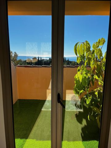 https://cdn.resales-online.com/public/bo3fb5qwxvzpkpaj/properties/4b3352bbdca211ef8ce602e0405b089b/w1200/8-e64a9055bba3e77ac8aca3b893cdf826.jpg?v=1737982454