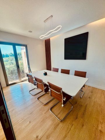 https://cdn.resales-online.com/public/bo3fb5qwxvzpkpaj/properties/4b3352bbdca211ef8ce602e0405b089b/w1200/9-467d0cee5b725f3ef65f102a0c2e69c0.jpg?v=1737982454