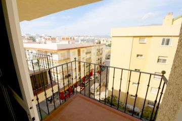 https://cdn.resales-online.com/public/mtaumpncpn/properties/078717b7dd6311ef8ce602e0405b089b/w1200/1-7980e48d732b6fc85c14b43b94d2aa54.jpg?v=1738063971