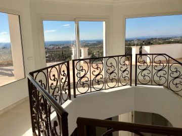 https://cdn.resales-online.com/public/c5qxxwzfkp/properties/e226f4187bd411ee8fbe0217bc231ef4/w1200/12-53013098fcab6c38b1379cd33298e050.jpg?v=1738149855