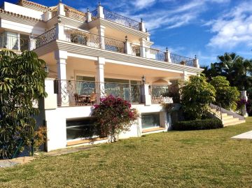 https://cdn.resales-online.com/public/c5qxxwzfkp/properties/e226f4187bd411ee8fbe0217bc231ef4/w1200/2-5bd7b9d04b45e33852eaf0ec6670150d.jpg?v=1738149855