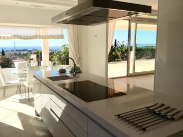 https://cdn.resales-online.com/public/c5qxxwzfkp/properties/e226f4187bd411ee8fbe0217bc231ef4/w1200/24-613bbc26f32d7013d348ef202dd30a43.jpg?v=1738149855