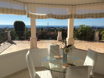 https://cdn.resales-online.com/public/c5qxxwzfkp/properties/e226f4187bd411ee8fbe0217bc231ef4/w1200/7-aa4cc561180b369757c0bb4af9886cd3.jpg?v=1738149855