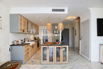 https://cdn.resales-online.com/public/8usg2qssqc/properties/d52315e2deef11ef8ce602e0405b089b/w1200/6-241328e1bcc9c0d8ce1222beb6c967a8.jpg?v=1738235318