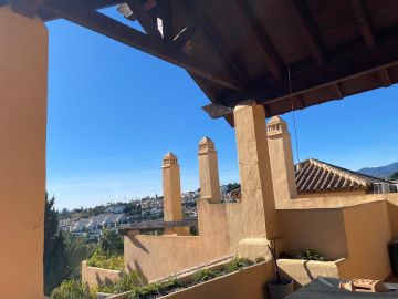 https://cdn.resales-online.com/public/sv6cr1ri1g/properties/714e6a40e21311ef8ce602e0405b089b/w1200/37-1d70d218e897435ff17cdff8e99bb5bf.jpg?v=1738580045