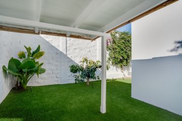 https://cdn.resales-online.com/public/y2bix7xo8m/properties/cf60243ee2ba11ef8ce602e0405b089b/w1200/13-5fd73dea700db77384c091ca9818b1a9.jpg?v=1738651344
