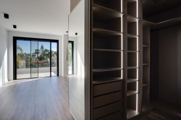 https://cdn.resales-online.com/public/y2bix7xo8m/properties/cf60243ee2ba11ef8ce602e0405b089b/w1200/30-5e8634ec9576c9ad4825a6dec5b5d375.jpg?v=1738651344