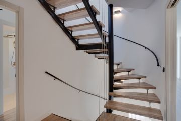 https://cdn.resales-online.com/public/y2bix7xo8m/properties/cf60243ee2ba11ef8ce602e0405b089b/w1200/7-aa4cc561180b369757c0bb4af9886cd3.jpg?v=1738651344