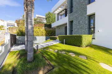 https://cdn.resales-online.com/public/mf919c1vse/properties/4a25f815dee111ef8ce602e0405b089b/w1200/27-f6e8bc237ba13ac4c268badec6354f3d.jpg?v=1738669977