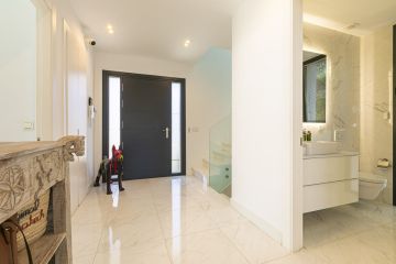 https://cdn.resales-online.com/public/mf919c1vse/properties/4a25f815dee111ef8ce602e0405b089b/w1200/4-c23c0f86247804fa50226aecd8b0b2c8.jpg?v=1738669977