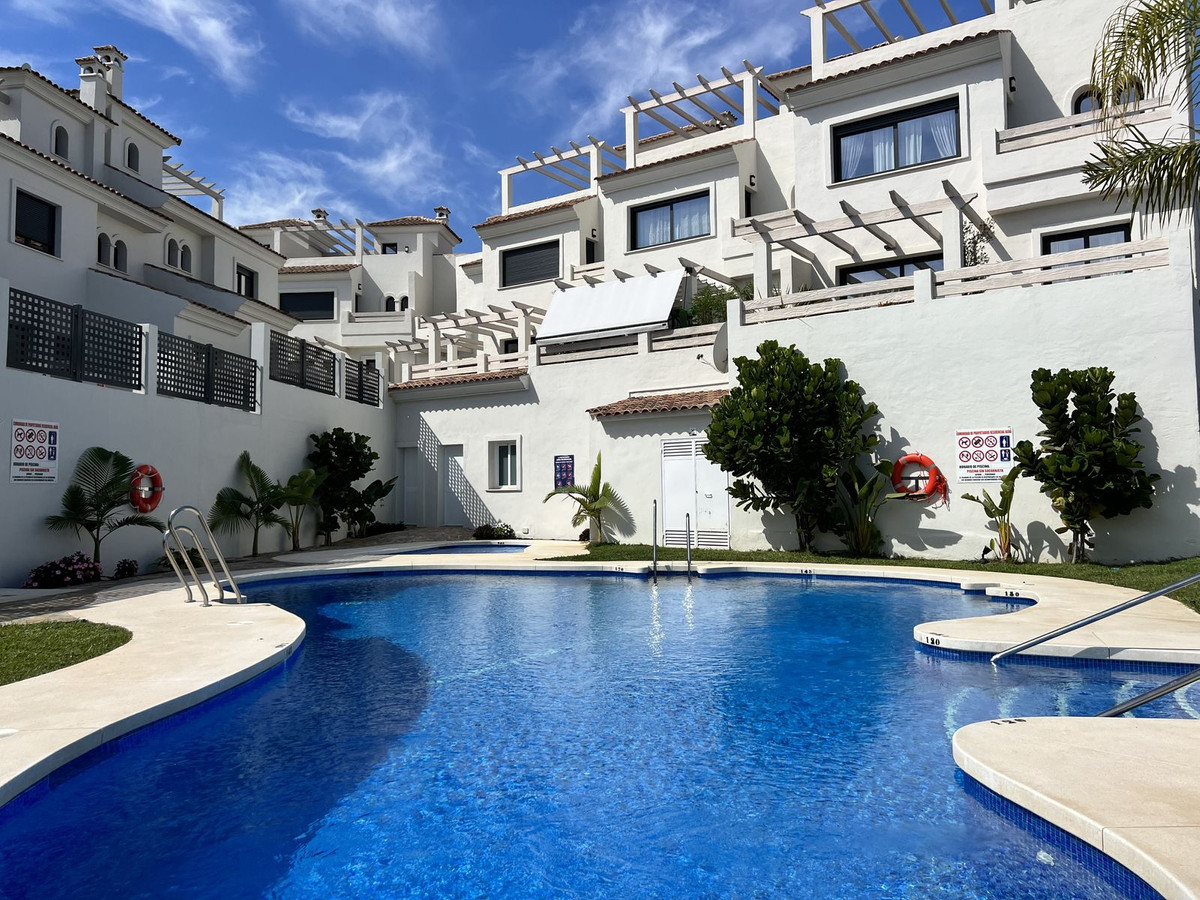 https://cdn.resales-online.com/public/11ri1gpymy/properties/4481518ee39611ef8ce602e0405b089b/w1200/1-7980e48d732b6fc85c14b43b94d2aa54.jpg?v=1738749229
