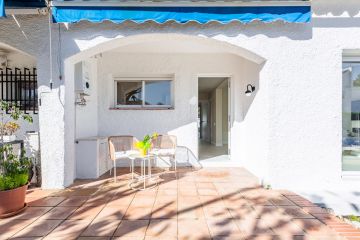 https://cdn.resales-online.com/public/d7syzy2hmr/properties/e58155bfe45311ef8ce602e0405b089b/w1200/17-dd5fcd4f0eb487dfa3803f7e20814c0e.jpg?v=1738827045