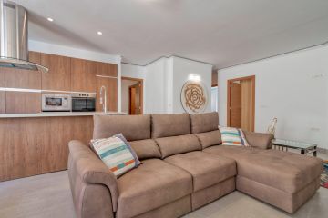 https://cdn.resales-online.com/public/2clagkpr0e/properties/83015d7be3ea11ef8ce602e0405b089b/w1200/1-7980e48d732b6fc85c14b43b94d2aa54.jpg?v=1738781783