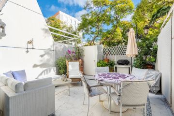 https://cdn.resales-online.com/public/vumcvajtgsjl4vtp/properties/37f1db0ce3e111ef8ce602e0405b089b/w1200/7-aa4cc561180b369757c0bb4af9886cd3.jpg?v=1738855717