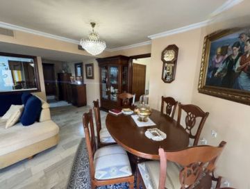 https://cdn.resales-online.com/public/86l1hb0hs4/properties/626936d7e7c211ef8ce602e0405b089b/w1200/3-e898b2bb2a2fdfd06d2c39894dce8316.jpg?v=1739204776