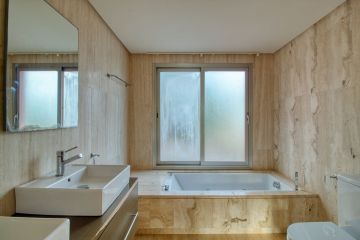 https://cdn.resales-online.com/public/14ldb8jhxc/properties/70da009ae70f11ef8ce602e0405b089b/w1200/24-613bbc26f32d7013d348ef202dd30a43.jpg?v=1739296438