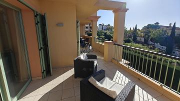 https://cdn.resales-online.com/public/umpqlvr8rf/properties/8e064251e93b11ef8ce602e0405b089b/w1200/7-aa4cc561180b369757c0bb4af9886cd3.jpg?v=1739366383
