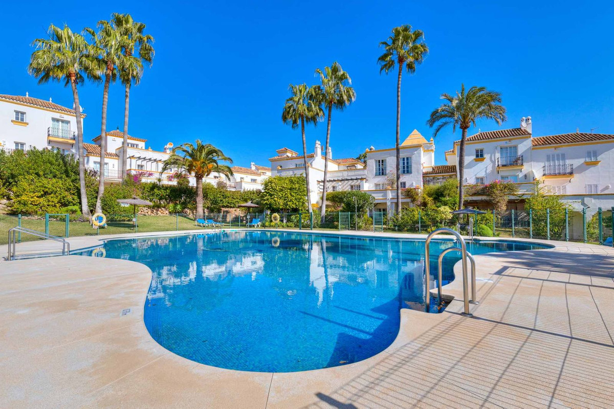 https://cdn.resales-online.com/public/yypfyemwkwmp8yxs/properties/74f08d1fe92411ef8ce602e0405b089b/w1200/1-7980e48d732b6fc85c14b43b94d2aa54.jpg?v=1739356456