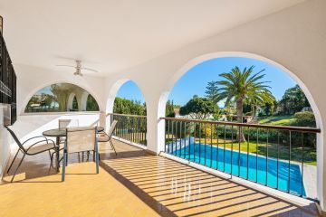 https://cdn.resales-online.com/public/iehb4l0uli/properties/d14b21b2e7e011ef8ce602e0405b089b/w1200/1-7980e48d732b6fc85c14b43b94d2aa54.jpg?v=1739361898