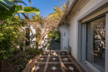 https://cdn.resales-online.com/public/pg5ce1tdbg/properties/96171b0cdcac11ef8ce602e0405b089b/w1200/24-613bbc26f32d7013d348ef202dd30a43.jpg?v=1739167637