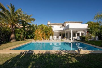 https://cdn.resales-online.com/public/pg5ce1tdbg/properties/96171b0cdcac11ef8ce602e0405b089b/w1200/7-aa4cc561180b369757c0bb4af9886cd3.jpg?v=1739167637