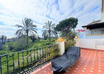 https://cdn.resales-online.com/public/1xds0dbjlvabipl6/properties/471e7590e8ac11ef8ce602e0405b089b/w1200/16-ec67b526875bf0124b6ce4328a754439.jpg?v=1739539570