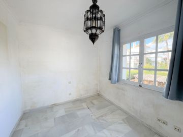https://cdn.resales-online.com/public/1xds0dbjlvabipl6/properties/471e7590e8ac11ef8ce602e0405b089b/w1200/19-d0ed7da2012a09046d307c195d98e7d6.jpg?v=1739539570