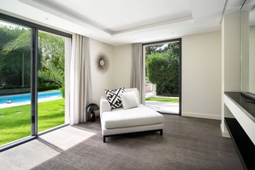 https://cdn.resales-online.com/public/rt1cuhsqdn/properties/c441946da03111ef84cf0217bc231ef4/w1200/13-5fd73dea700db77384c091ca9818b1a9.jpg?v=1731335982
