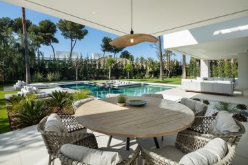https://cdn.resales-online.com/public/46g3vfh9rc/properties/2a4643c9732711ef9d2d0217bc231ef4/w1200/3-e898b2bb2a2fdfd06d2c39894dce8316.jpg?v=1726383352