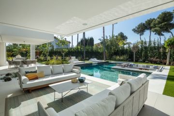 https://cdn.resales-online.com/public/46g3vfh9rc/properties/2a4643c9732711ef9d2d0217bc231ef4/w1200/4-c23c0f86247804fa50226aecd8b0b2c8.jpg?v=1726383352