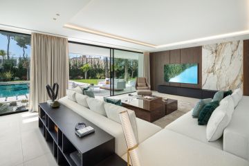 https://cdn.resales-online.com/public/46g3vfh9rc/properties/2a4643c9732711ef9d2d0217bc231ef4/w1200/8-e64a9055bba3e77ac8aca3b893cdf826.jpg?v=1726383352