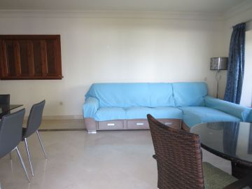 https://cdn.resales-online.com/public/44ul4js2p2/properties/ea990a18ed3111ef8cfb02e0405b089b/w1200/10-bb915d1cb19341576dcdc994b81ab9c5.jpg?v=1739812710