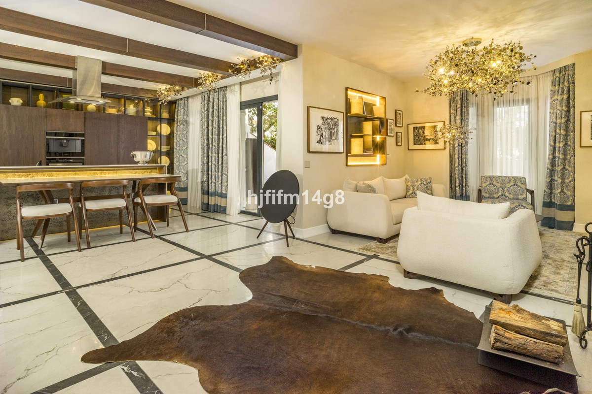https://cdn.resales-online.com/public/hjfifm14g8/properties/926ef3adeb5c11ef8ce602e0405b089b/w1200/1-7980e48d732b6fc85c14b43b94d2aa54.jpg?v=1739600429
