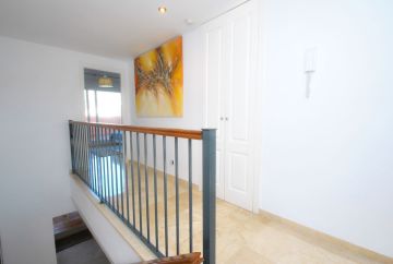 https://cdn.resales-online.com/public/epifqhcad6/properties/6cdff9f0e54411ef8ce602e0405b089b/w1200/11-20939a0134ad724a8cb2a801094d15a4.jpg?v=1738942967
