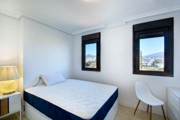 https://cdn.resales-online.com/public/kj4s0e6mui/properties/c51ec28df05d11ef8cfb02e0405b089b/w1200/20-d1f7658cbe4ba6cd8666fec30fba80ad.jpg?v=1740150700