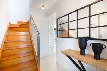 https://cdn.resales-online.com/public/kj4s0e6mui/properties/c51ec28df05d11ef8cfb02e0405b089b/w1200/22-bcf8e6250e0bab365f900a8ac31ac040.jpg?v=1740150700