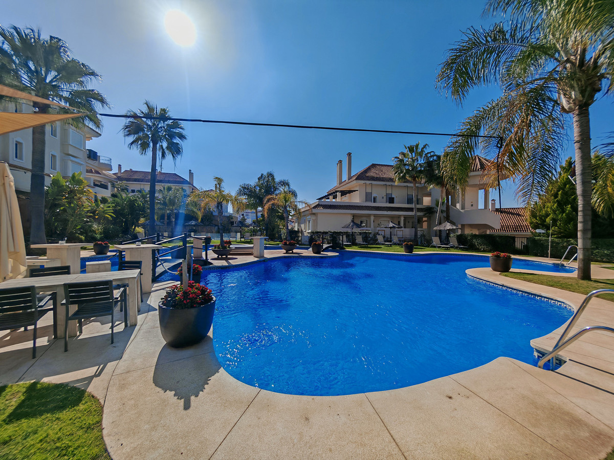 https://cdn.resales-online.com/public/s9unvkbr31/properties/b18c87bef3ff11ef8cfb02e0405b089b/w1200/1-7980e48d732b6fc85c14b43b94d2aa54.jpg?v=1740550099