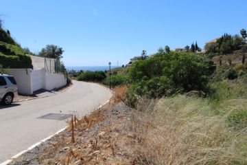 https://cdn.resales-online.com/public/lahrid967e/properties/e4ae83ff4b4311ef857e0217bc231ef4/w1200/2-5bd7b9d04b45e33852eaf0ec6670150d.jpg?v=1721997644