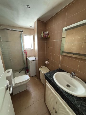 https://cdn.resales-online.com/public/a02rapy9v8x1ia95/properties/280904e8f2f711ef8cfb02e0405b089b/w1200/14-d70dc3102c00d7be0e872dfe1c1f86d7.jpg?v=1740498240