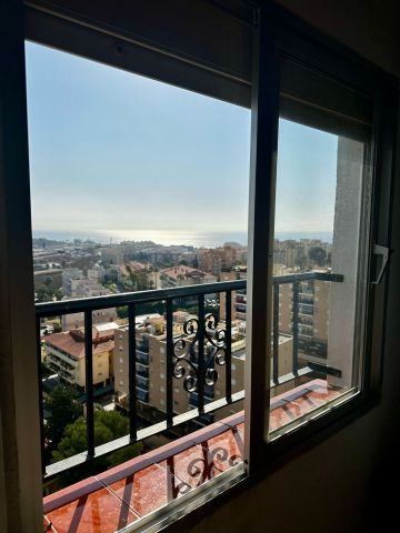 https://cdn.resales-online.com/public/a02rapy9v8x1ia95/properties/280904e8f2f711ef8cfb02e0405b089b/w1200/2-5bd7b9d04b45e33852eaf0ec6670150d.jpg?v=1740498240