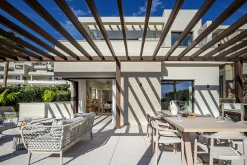 https://cdn.resales-online.com/public/hh55b9echi/properties/sofwsq1uuhr1xle/w1200/38-9b9a71c4c46e127e5c6f91a74b158396.jpg?v=1740987468