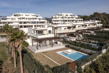 https://cdn.resales-online.com/public/hh55b9echi/properties/sofwsq1uuhr1xle/w1200/44-a9b00fef606e1a421f9431575315bbcb.jpg?v=1740987468