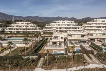 https://cdn.resales-online.com/public/hh55b9echi/properties/sofwsq1uuhr1xle/w1200/45-01c04843d290a76d467d9ac6fc2ef7a6.jpg?v=1740987468