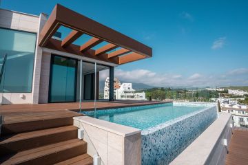 https://cdn.resales-online.com/public/c6rxxw1glq/properties/7f4b4f39f66211ef8cfb02e0405b089b/w1200/19-d0ed7da2012a09046d307c195d98e7d6.jpg?v=1740812437
