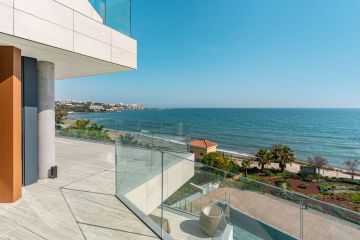 https://cdn.resales-online.com/public/c6rxxw1glq/properties/7f4b4f39f66211ef8cfb02e0405b089b/w1200/23-79897b85162c6a486c7a4d1eb46924dd.jpg?v=1740812437