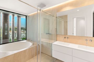 https://cdn.resales-online.com/public/c6rxxw1glq/properties/7f4b4f39f66211ef8cfb02e0405b089b/w1200/32-e7f90ea5feef5e01d64d74d6b6d8a834.jpg?v=1740812437