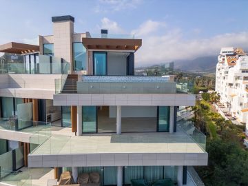 https://cdn.resales-online.com/public/c6rxxw1glq/properties/7f4b4f39f66211ef8cfb02e0405b089b/w1200/47-b3a03718b4ecea17fd5585e425dce0e2.jpg?v=1740812437