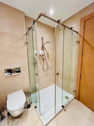 https://cdn.resales-online.com/public/42gvc85coy/properties/dcf82667f5bf11ef8cfb02e0405b089b/w1200/10-bb915d1cb19341576dcdc994b81ab9c5.jpg?v=1740744050